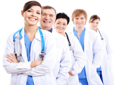 Lekarze i absolwenci